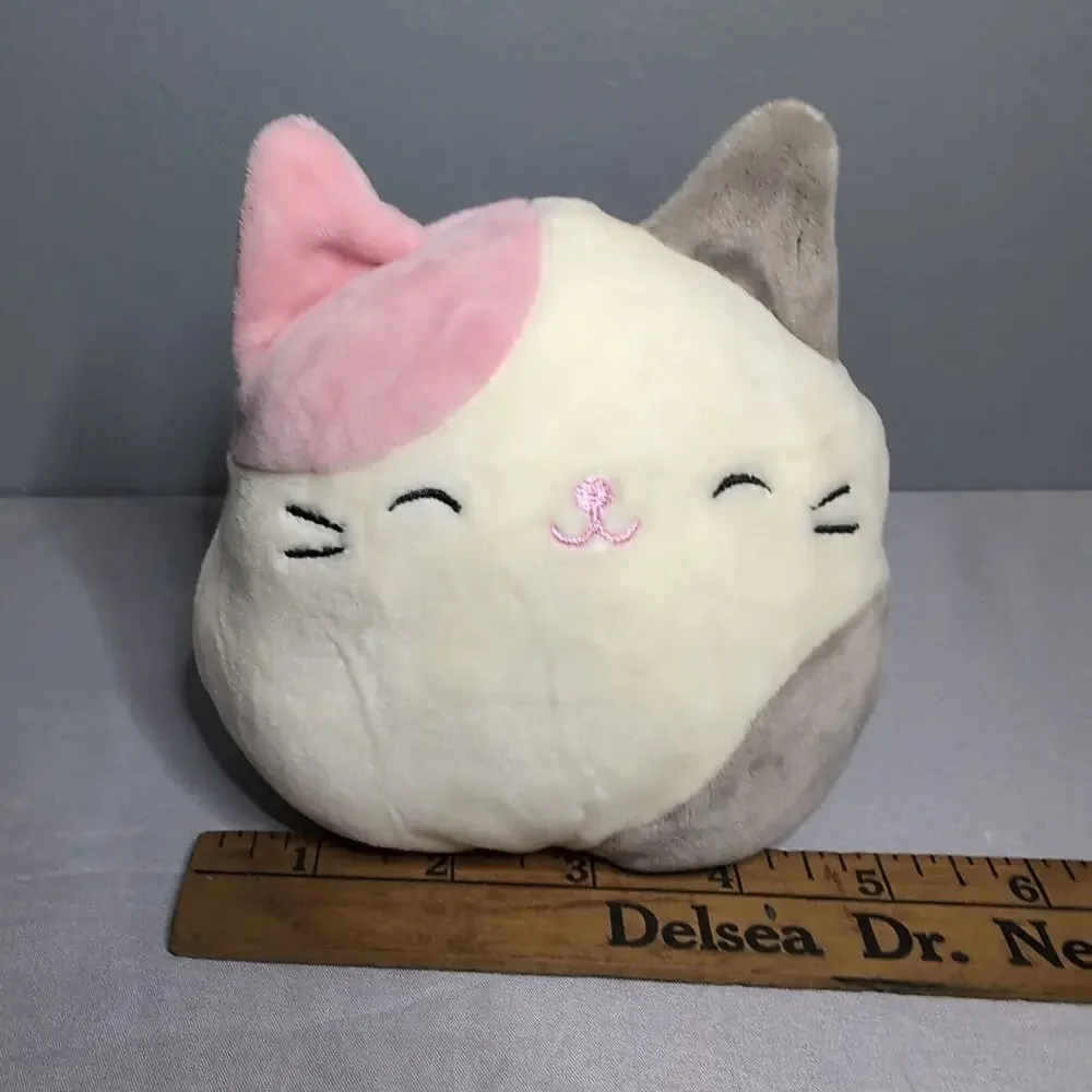 Reginald the Corgi to Karina the Calico Squishmallows Flipamallows Reversable 5